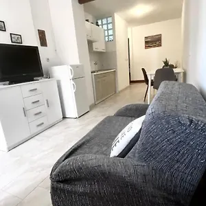 https://apartments-ares.in-istria.net